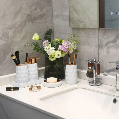 Bathroom Accessories Set | مجموعة مستلزمات الحمام