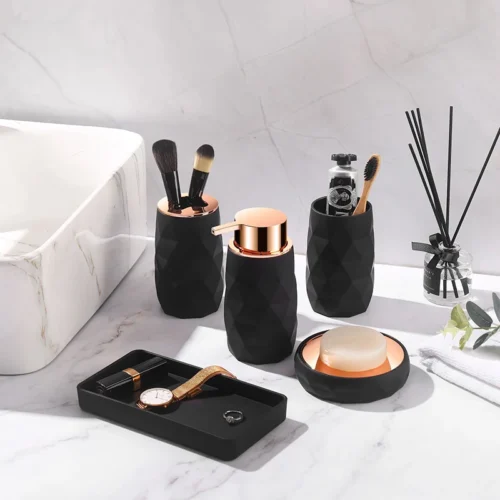 Bathroom Accessories Set | مجموعة مستلزمات الحمام