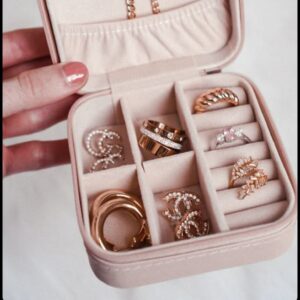 Beauty Accessories & Tools