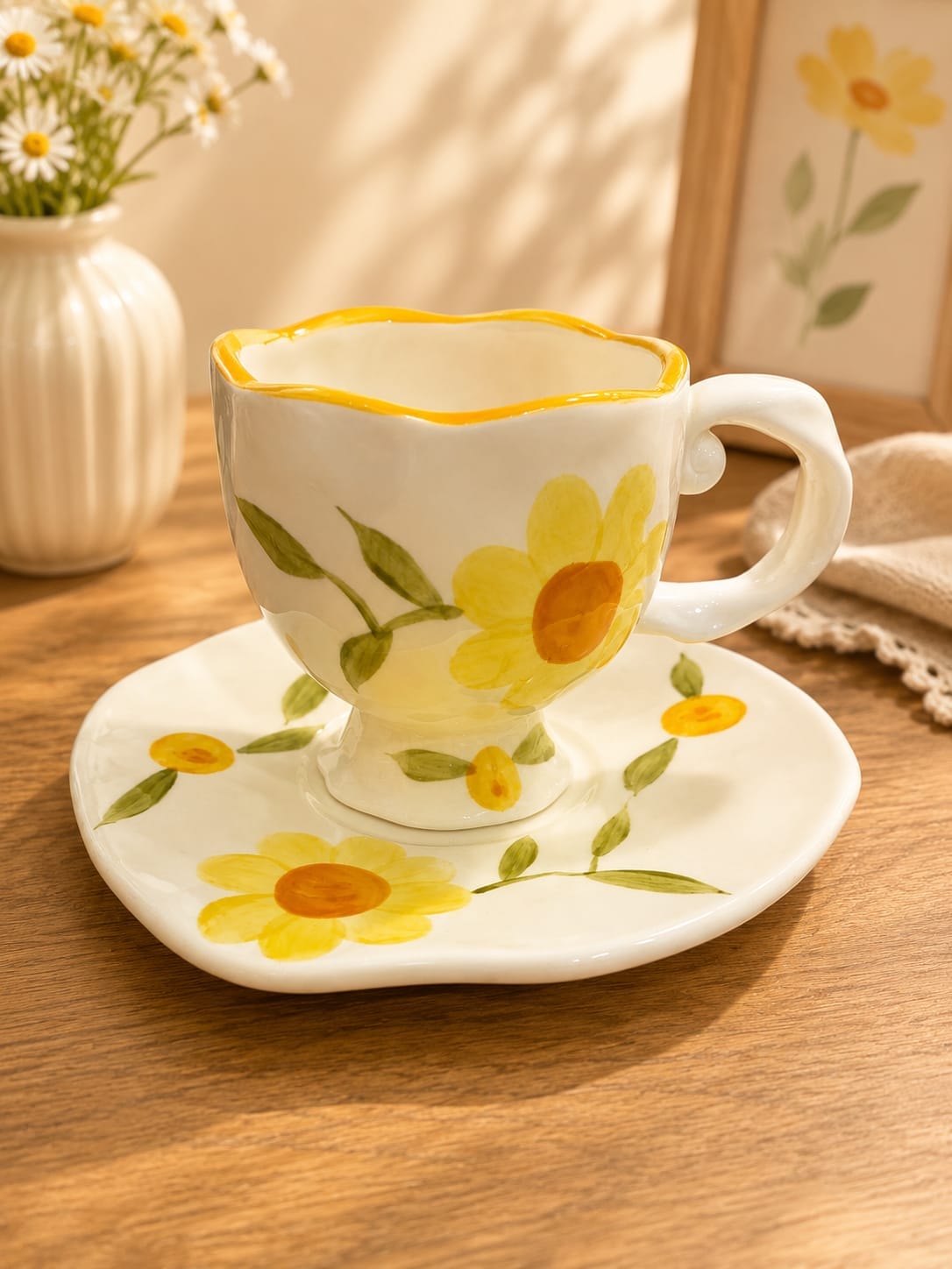 Flower Cup & Saucer | فنجان وصحن بنقشة الزهور